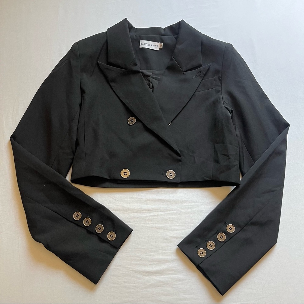 DANIELLE GUIZIO black pointed collar double breasted cropped blazer jacket